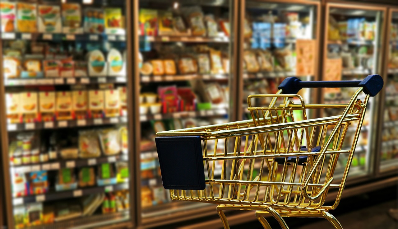 Bielsko-Biała. Zbiórka żywności w Auchan 29/30 września