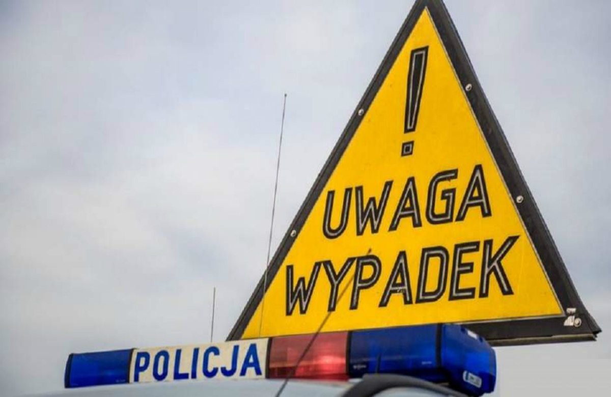 A4: Utrudnienia po zderzeniu trzech samochodów