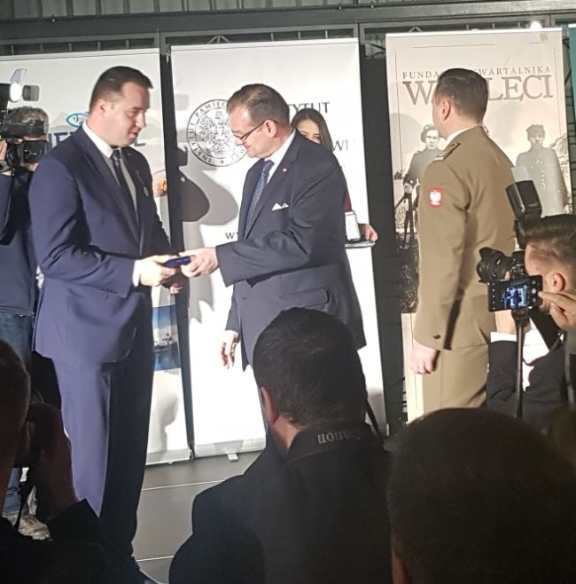 Zakliczyn: medale „Pro Patria” dla wicestarosty i burmistrza