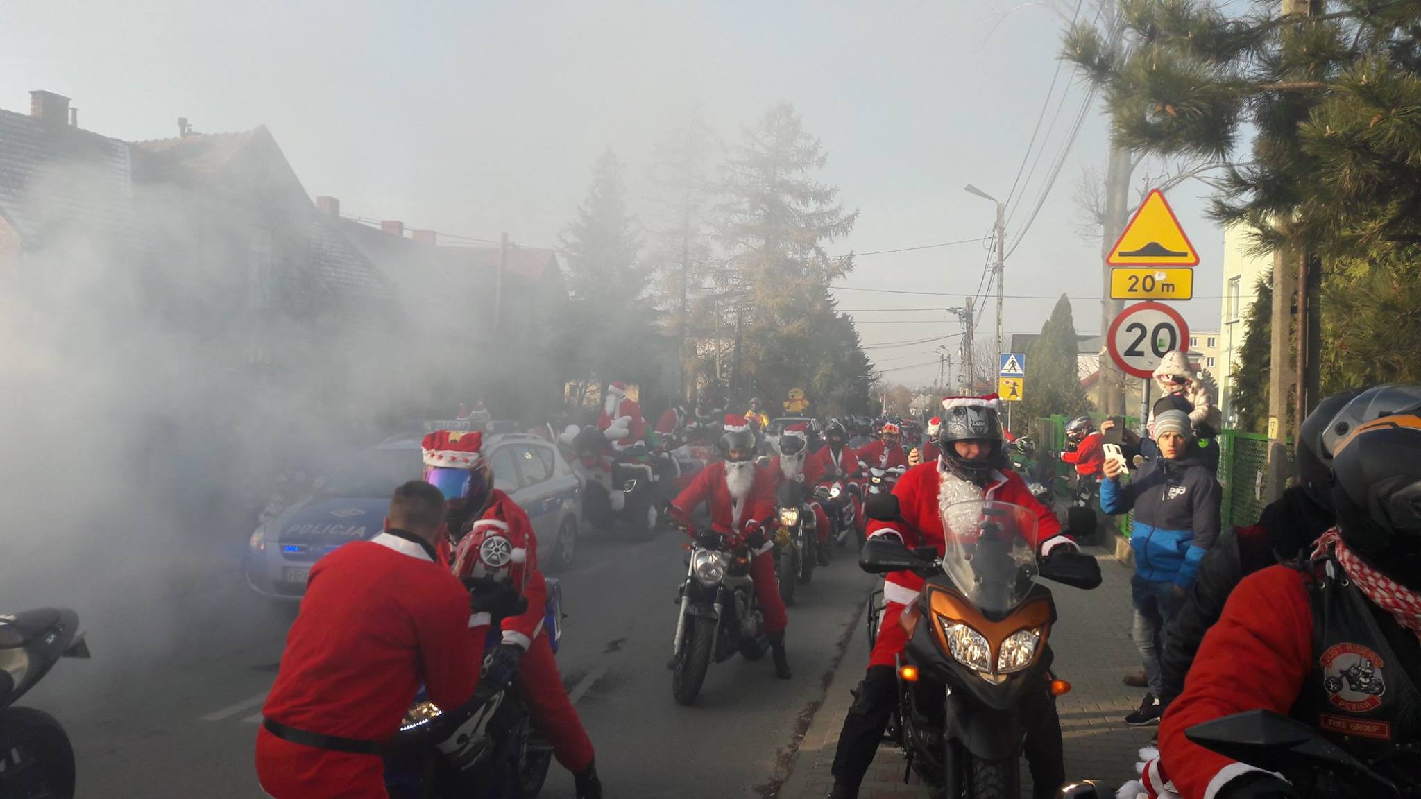 Serce dla dzieciaków przywieźli na motorach