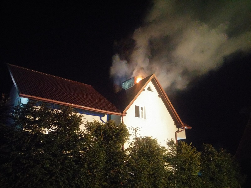 W Stróży spłonęło poddasze