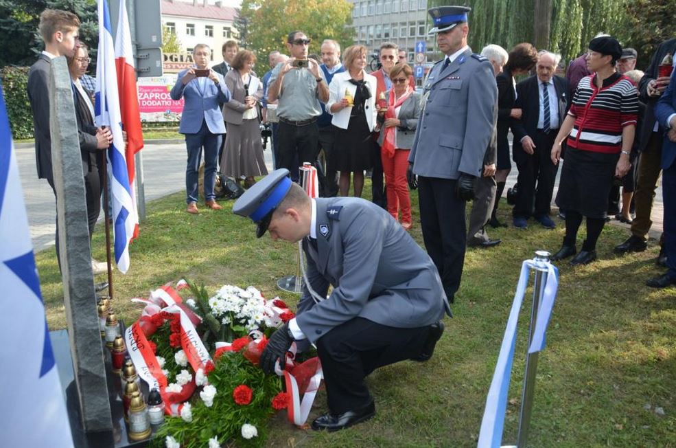 Ulicami Brzeska przeszedł Marsz Pamięci