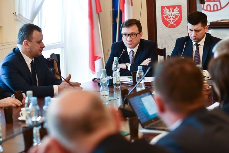 Marszałek o współpracy i wsparciu powiatu miechowskiego