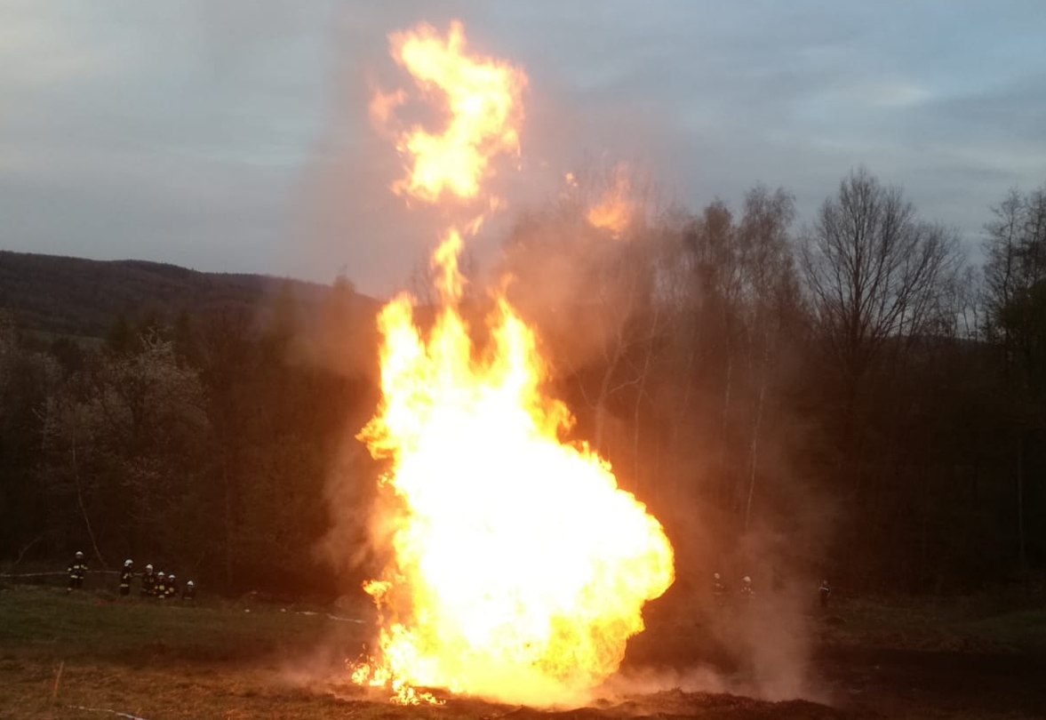 Nagła erupcja ropy i gazu w Sękowej!
