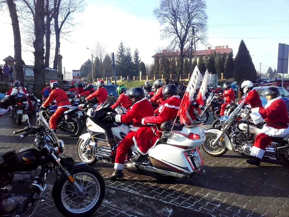 Do dzieci z Wadowic Mikołaje przyjechali na motocyklach!