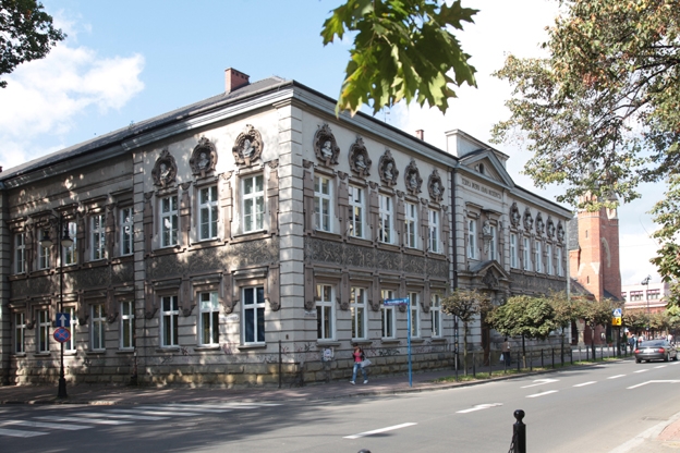 Nowy Sącz: Rodzice pytają: Dobro dzieci czy oszczędności?