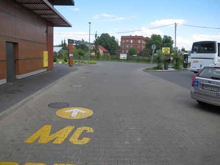 Oświęcim. 13-latka potrącona na parkingu