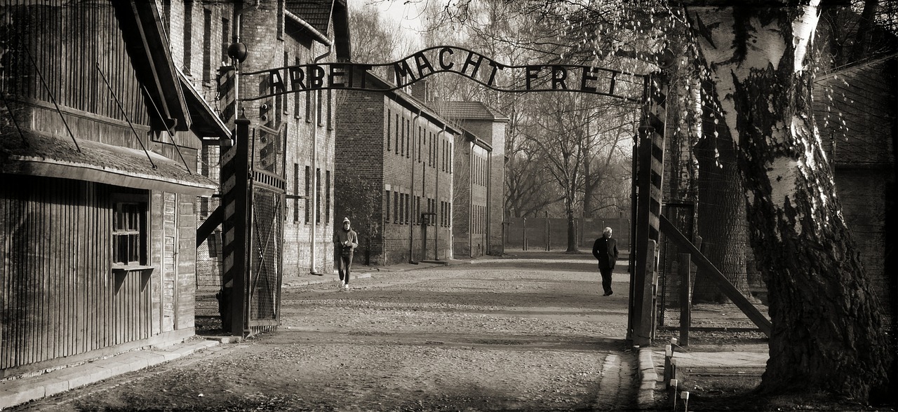 Zdalny dostęp do archiwum ITS umożliwi uzupełnienie danych więźniów Auschwitz