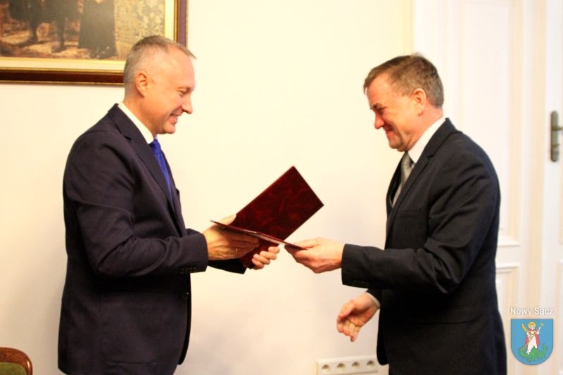 Chełmiec dołoży 15 tysięcy do szynobusu