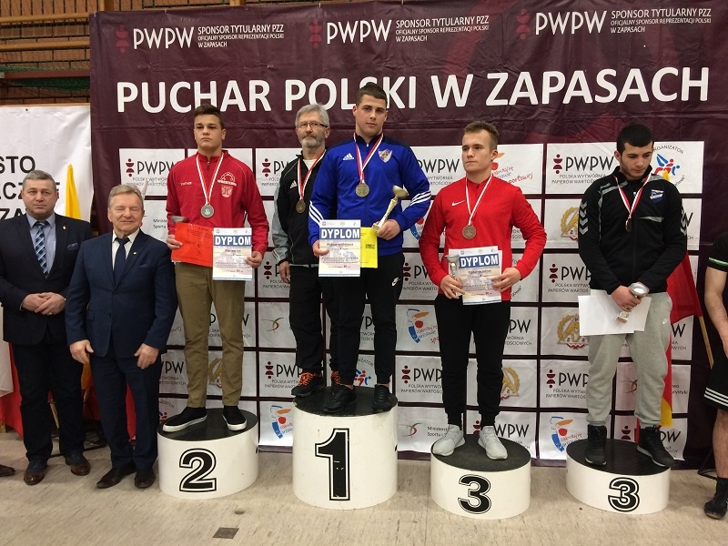 KS Dalin zdobywa srebro w  Pucharze Polski Kadetów w zapasach