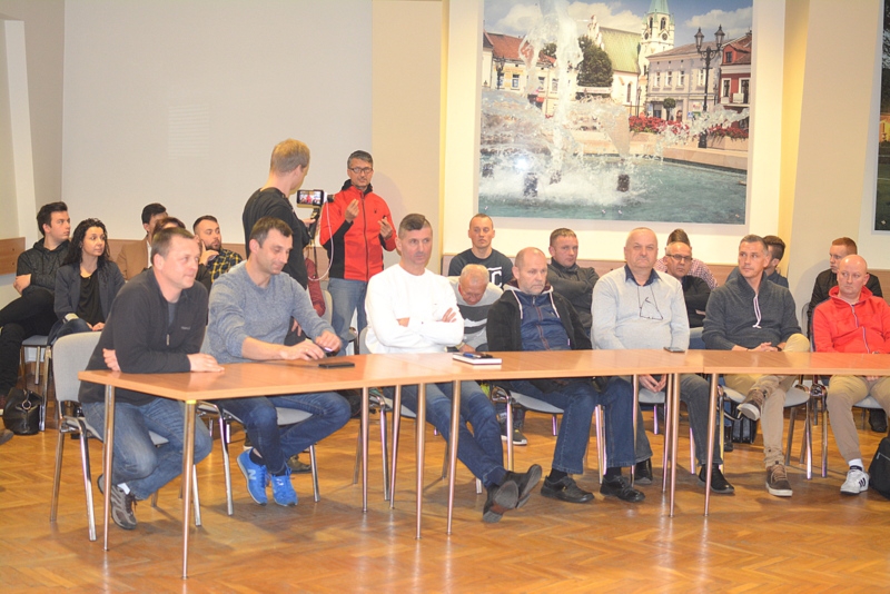 Spotkanie władz gminy z działaczami sportowymi. Jak wysokie będą dotacje?