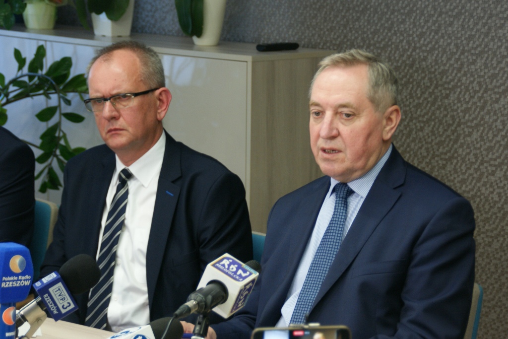 Mielec: Henryk Kowalczyk o Kronospanie: nadużył dobrej woli